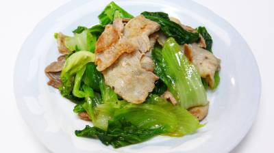 レタスと豚肉の炒め物