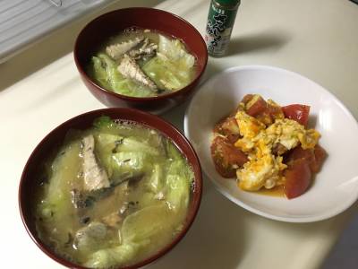 さば缶とレタスのみそ汁