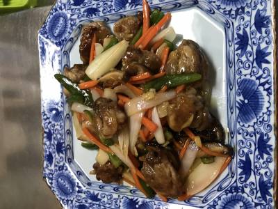 ピーマンと豚肉の黒酢炒め