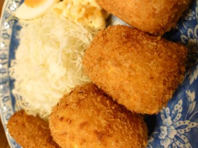 コーンコロッケ チーズとトマト風味