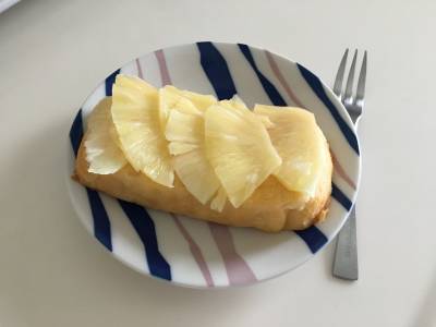 パイナップルのケーキ