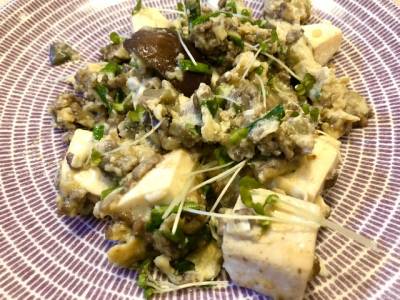 ひき肉と豆腐のにら炒め