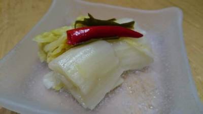 ポリ袋で白菜漬け