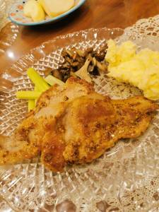 ポークソテー 粒マスタードソース