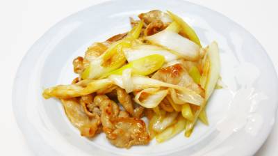 ねぎと豚バラ肉の炒め物