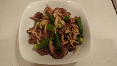 オクラと牛肉のオイスターソース炒め