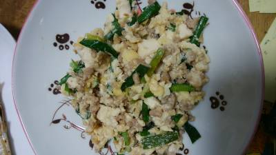 ひき肉と豆腐のにら炒め