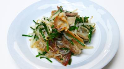 豚バラともやしのしょうゆ炒め