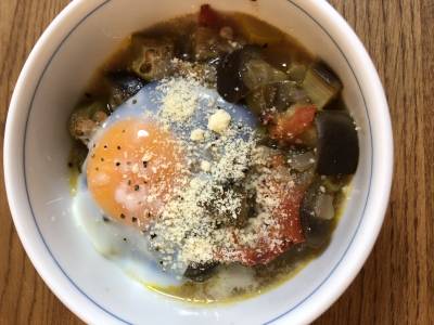 ラタトゥイユの落とし卵