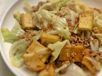 キャベツと厚揚げのみそ炒め