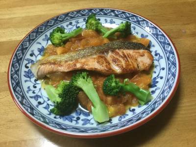 秋さけのトマバタしょうゆ風味