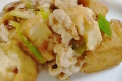 ちぎり厚揚げと豚バラの和風炒め