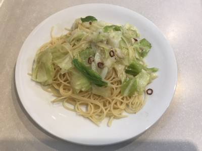 キャベツとアンチョビのスパゲッティ