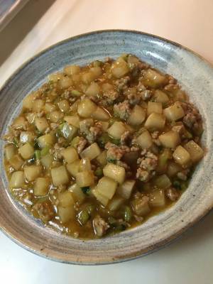 コロコロ大根の炒めマーボー