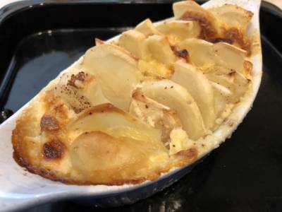 ポテトとりんごのグラタン