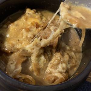 オニオングラタンスープ