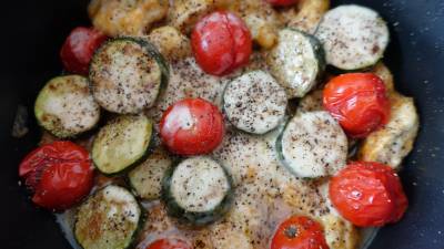 鶏とズッキーニのカレーじょうゆ