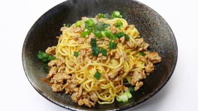 ピリ辛ひき肉焼きそば
