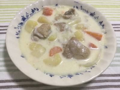 チキンのホワイトシチュー