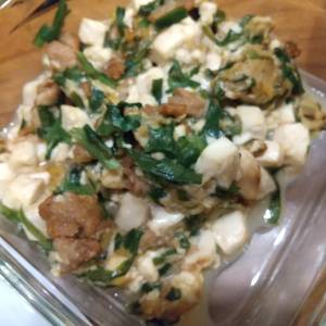 ひき肉と豆腐のにら炒め