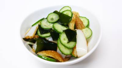 さつま揚げときゅうりの酢の物