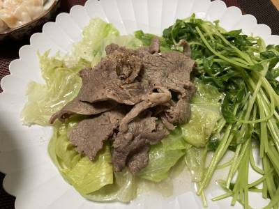 レタスの牛肉蒸し