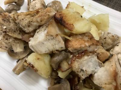 カリカリじゃがいもと鶏のソテー