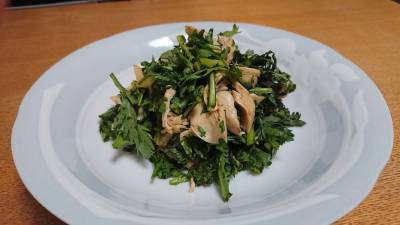 春菊とささ身のあえ物