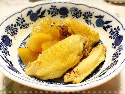 鶏手羽先と大根のピリ辛煮