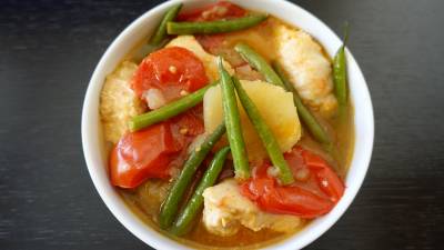 トマト風味の洋風鶏じゃが