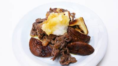 牛肉としいたけのおろしポン酢かけ