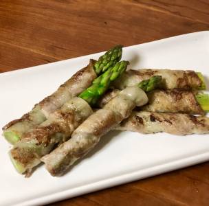 アスパラの肉巻き