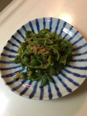 ピーマンのからしごまあえ