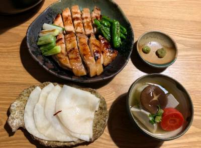 鶏もも肉のかす漬け