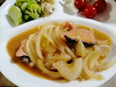 さけのみそバター煮