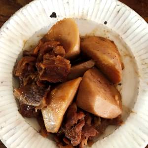里芋と牛バラ肉の煮物