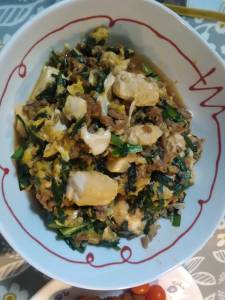 ひき肉と豆腐のにら炒め