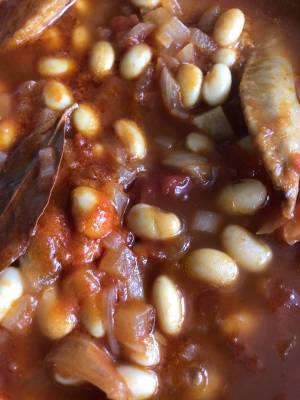 大豆と鶏手羽の煮物
