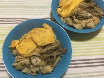 かきの炊き込みご飯 卵のっけ