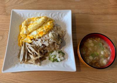 かきの炊き込みご飯 卵のっけ