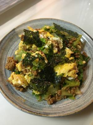 レタスの韓国風おかずサラダ