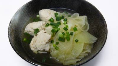 ひらひら大根と鶏だんごのあっさり煮