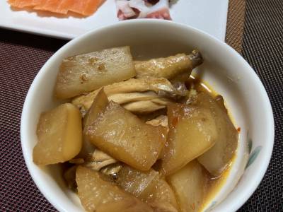 鶏手羽先と大根のピリ辛煮