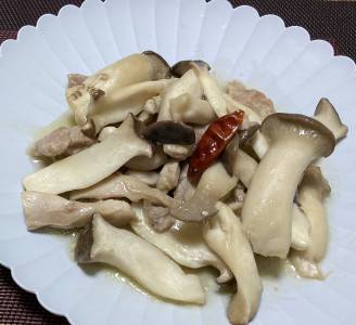エリンギと鶏肉のアーリオ・オーリオ
