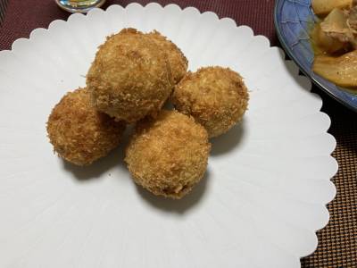 新じゃがコロッケ