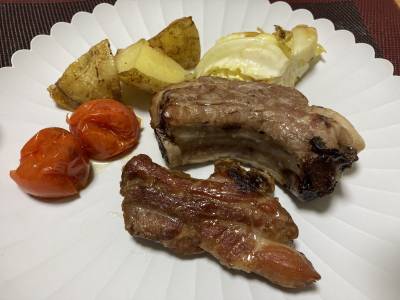 スペアリブと野菜のオーブン焼き