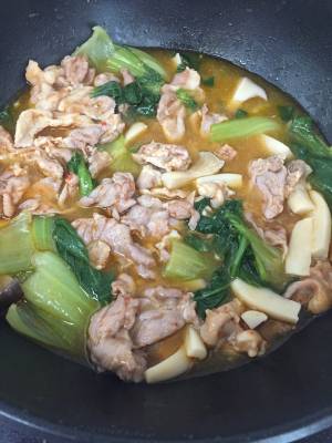 豚薄切り肉とチンゲンサイの中国風蒸し煮