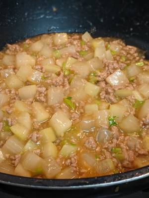 コロコロ大根の炒めマーボー