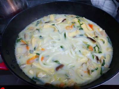 煮込みチャンポンうどん