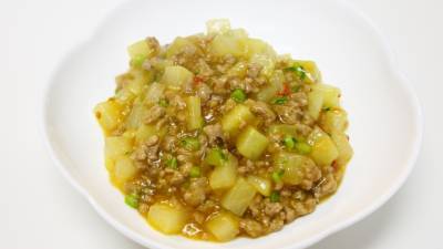 コロコロ大根の炒めマーボー